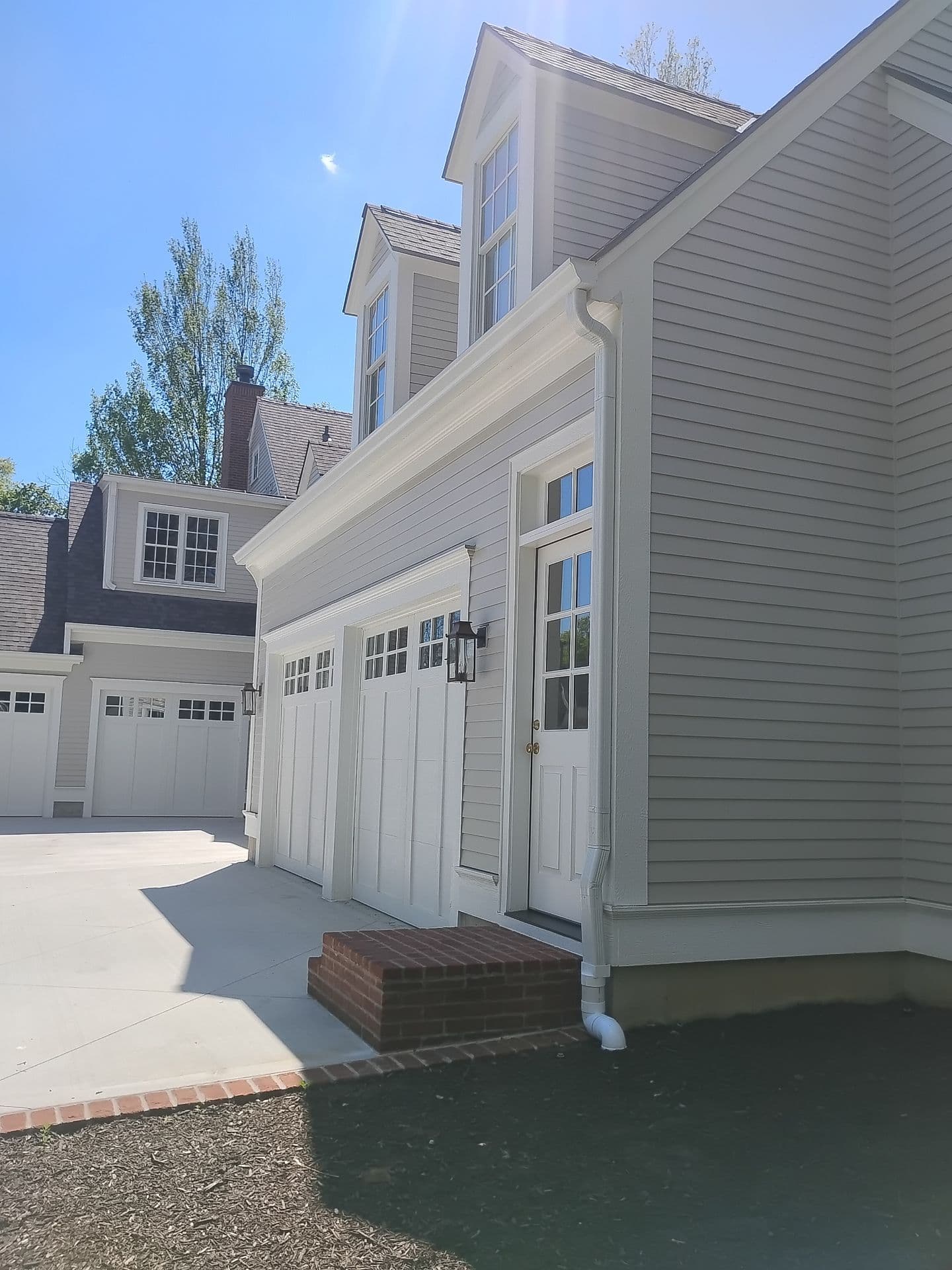 6-inch K-style seamless gutter and downspout
