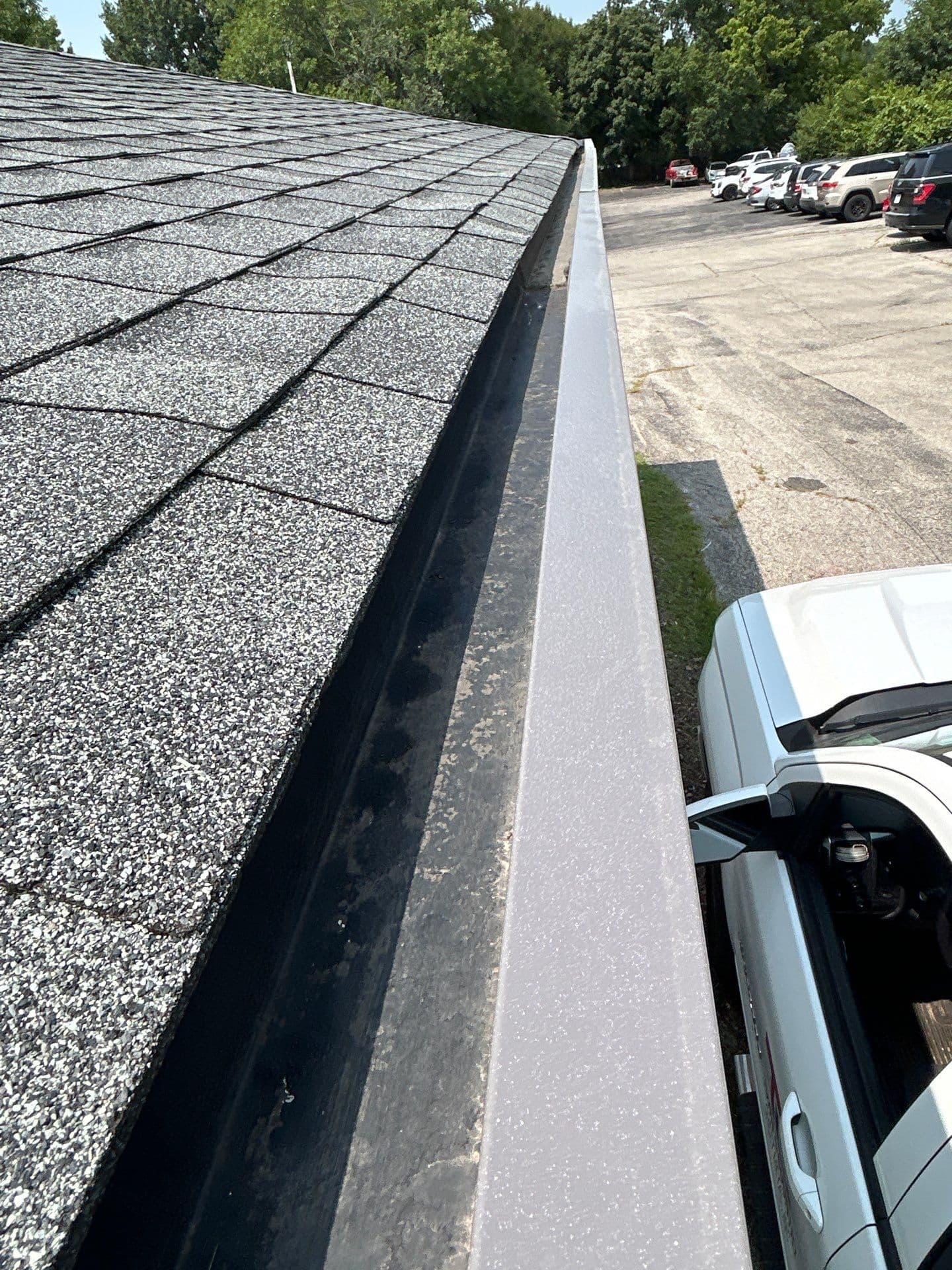 Custom fabricated architectural gutter